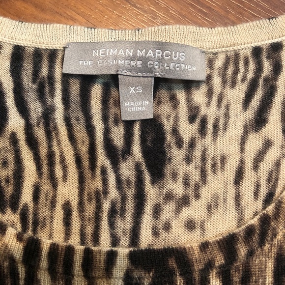 Neiman Marcus The Cashmere Collection Long Sleeve Tee. Size XS. 100% cashmere - Picture 3 of 6